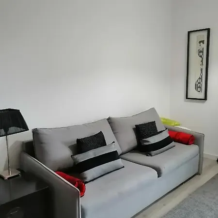 The At The Center With Pool Apartament